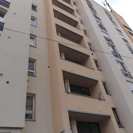 Sun City Downtown Apartman * Segedín